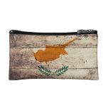Alte hölzerne Zypern-Flagge;