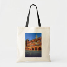 Ansicht von Rathaus von Basel, die Schweiz Tragetaschen