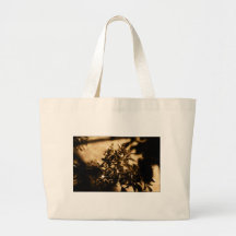 Arbre foncé sacs fourre-tout