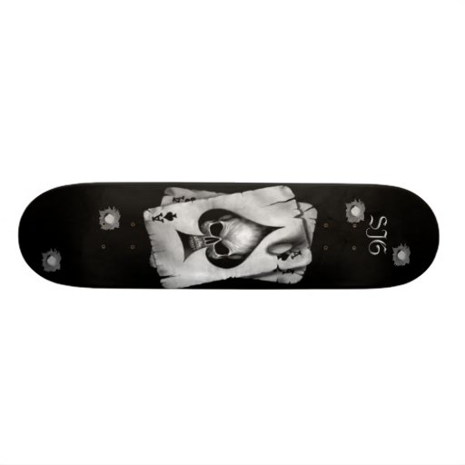 Asse und Schädel-Skateboard durch SJG Personalisierte Skateboards