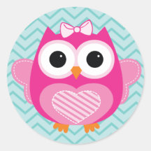 Autocollant rose mignon de hibou avec l'arc et le 