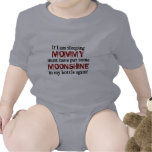 Baby-Redneck Moonshine in der Flasche Shirt