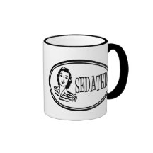 Beruhigte Retro Hausfrau Kaffeetasse