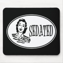 Beruhigte Retro Hausfrau Mousepad