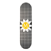 Black & White Houndstooth.; Spring Daisy Skateboard