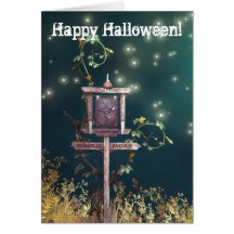 Carte heureuse de Halloween de petit de sorcière c