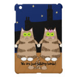 Chats mignons de bande dessinée tenant des mains a
