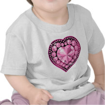 Coeur rose de gemme de quartz t-shirts