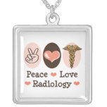 Collier de radiologie d'amour de paix