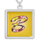Collier initial de B