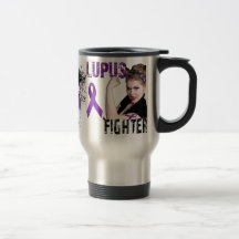 Combattant de lupus avec Rosie Tasse