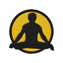 Das gestickte T-Shirt der Yoga-Männer