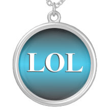 ~ de LOL riant le collier bruyant de bleu de ~