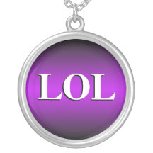 ~ de LOL riant le collier bruyant de pourpre de ~