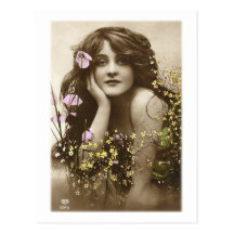 Demoiselle de honneur victorienne de rétros femmes carte postale