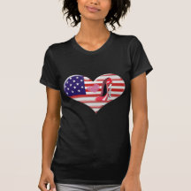 Drapeau de coeur des Etats-Unis et chaussure style T-shirt