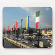 Drapeaux chez Bardolino Tapis De Souris