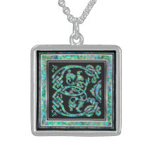 E-Anfangsmonogramm "Masselle Blau-" Halskette