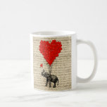 Éléphant et ballons en forme de coeur tasse