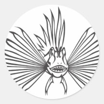 Ernste Löwe-Fische in Schwarzweiss Runde Sticker