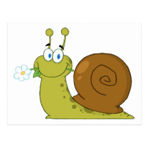 Escargot avec une fleur dans sa bouche carte postale