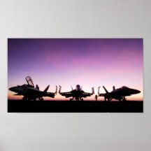 F/A 18 Hornissen-Flugzeuge am Sonnenuntergang Plakate