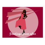 Fashiongirl dans le rose carte postale
