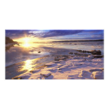 Flussufer mit Schnee auf Felsen Individuelle Foto Karte
