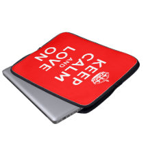 Gardez le calme et aimez dessus housses pour  ordinateur portable