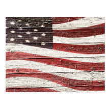 Gemalte amerikanische Flagge auf rustikaler hölzer Postkarte