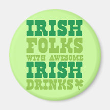 GENS IRLANDAIS AVEC LES BOISSONS IRLANDAISES IMPRE AIMANTS POUR RÉFRIGÉRATEUR