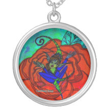 GothicChicz Elf dans un collier de roses