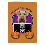 Halloween - gerade ein Lil gespenstisch - Airedale Grußkarten