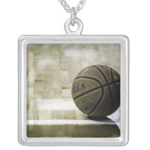 Halskette des Basketball-II