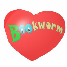 Herz mit Bücherwurm Fotostatuen