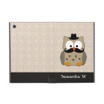 Hibou avec la moustache et le chapeau