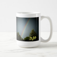 Ihre Initialen auf "Regenbogen über Immergrün " Teetassen