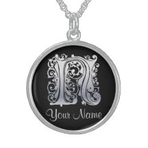 Initiale de N avec votre collier nommé