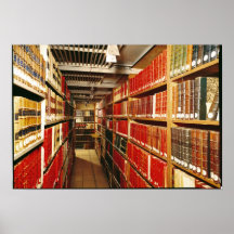 Innenraum des Druckmaterialspeichers Plakate