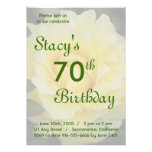 Invitation d'anniversaire de rose jaune