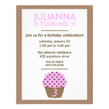 Invitation de l'anniversaire de la fille d'amour d
