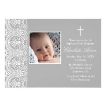 Invitation gris et blanc élégant de baptême de dam