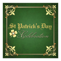 Invitation irlandaise ornée de bijoux de shamrock 