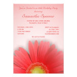Invitation magnifique d'anniversaire de Gerbera