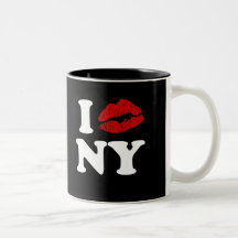 J'embrasse New York Mug