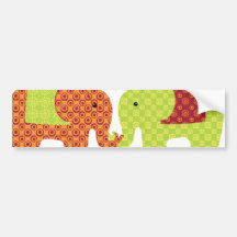 Jolis éléphants dans l'amour tenant des fleurs de  autocollant pour voiture