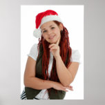 Junges modernes Weihnachtsmädchen auf weißem Hinte Plakatdrucke