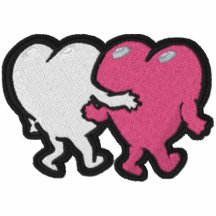 Le coeur aboute le bras dans le bras de poche