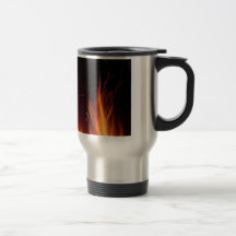 Le feu dans la nuit d'été tasse à café