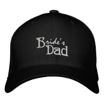 Le papa de la jeune mariée chapeau brodé